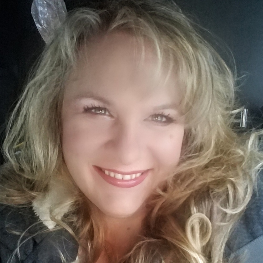 Meet your Posher, Michele